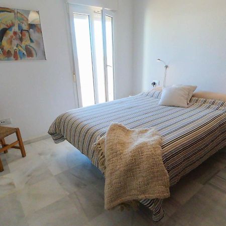קוניל דה לה פרונטרה Terraza Trafalgar Apartamento Tipo Penthouse Con Enorme Terraza Y Vistas Al Mar מראה חיצוני תמונה