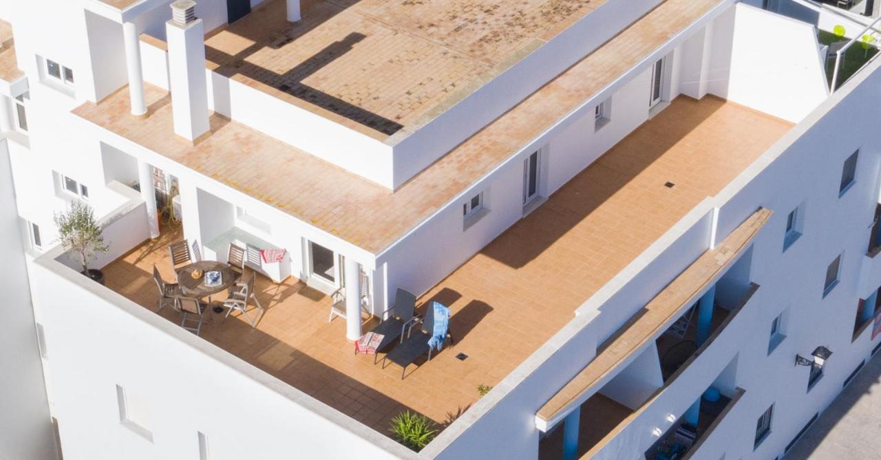 קוניל דה לה פרונטרה Terraza Trafalgar Apartamento Tipo Penthouse Con Enorme Terraza Y Vistas Al Mar מראה חיצוני תמונה